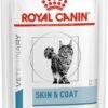 Royal Canin Vet Care Nutrition Wet Cat Food Skin and Coat 100 g